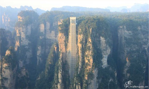 张家界全景·森林公园·大峡谷玻璃桥·天门山玻璃栈道3晚4日游1298元/人（国庆版）